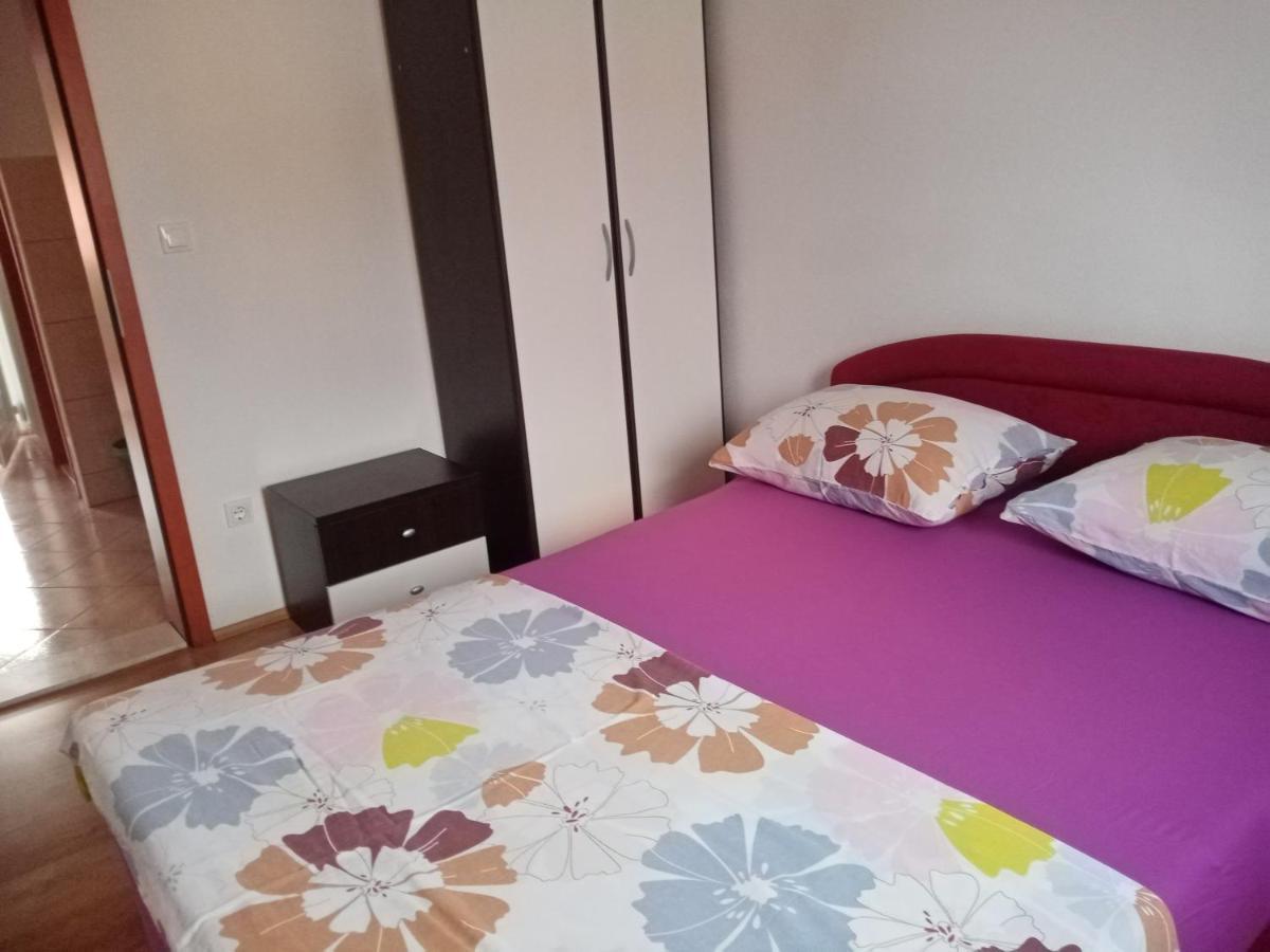 Apartman Kristina Sa Dvije Sobe 比奥格勒·纳·莫鲁 外观 照片