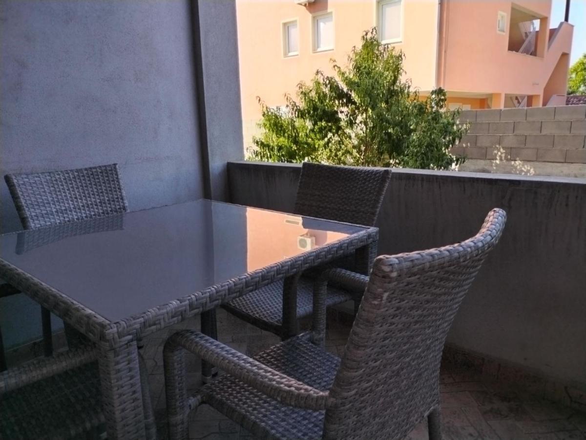 Apartman Kristina Sa Dvije Sobe 比奥格勒·纳·莫鲁 外观 照片